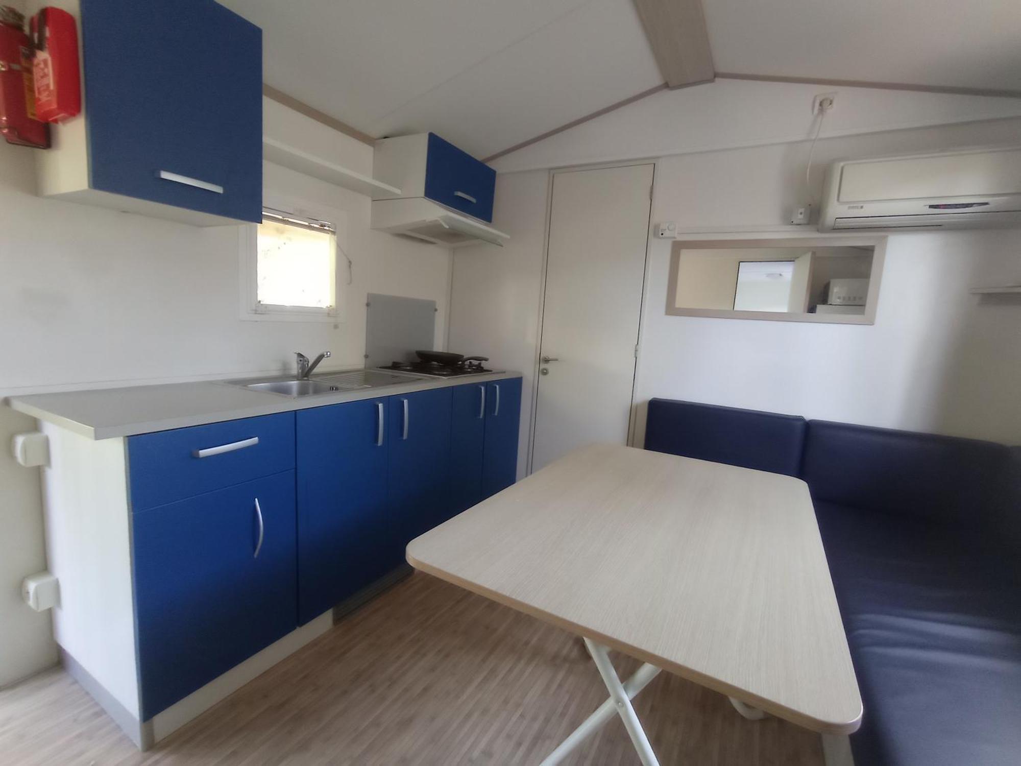 Camping Karavomilos Sámi Rom bilde