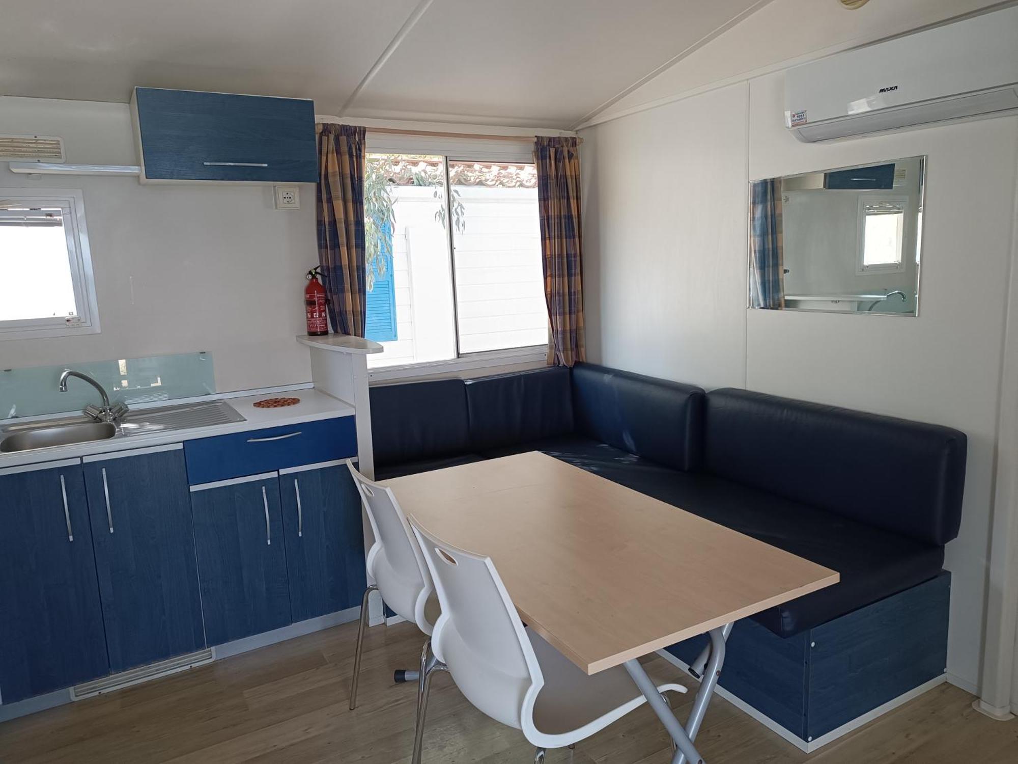 Camping Karavomilos Sámi Rom bilde
